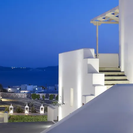 Santa Maria Luxury & Ξενοδοχείο Αδάμας