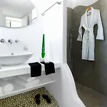 Hotell Santa Maria Luxury & Adamantas (Milos)