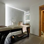 Santa Maria Luxury & Adamantas (Milos)