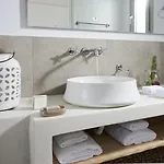 Santa Maria Luxury & Hotell