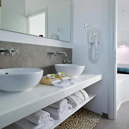Santa Maria Luxury & מלון 3*