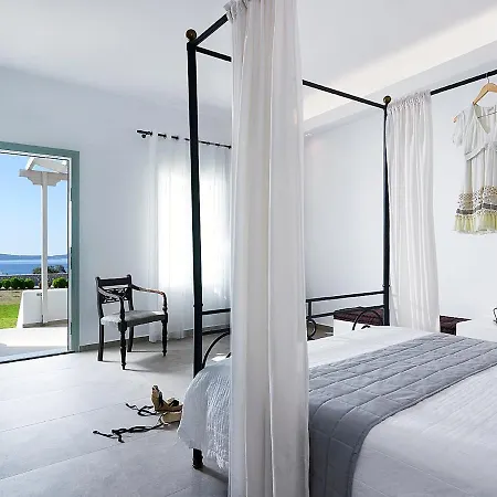 Santa Maria Luxury & 3* Adamantas (Milos)