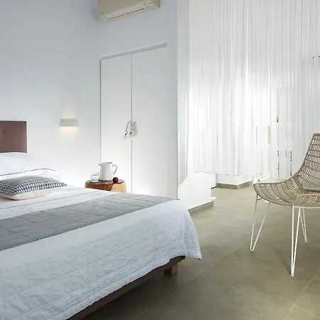 Santa Maria Luxury & Adamantas (Milos)