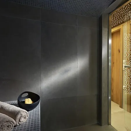 Santa Maria Luxury & Adamantas (Milos)