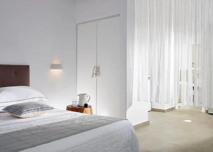 Hotel Santa Maria Luxury & Adamantas (Milos)