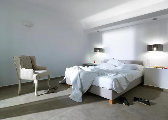 Santa Maria Luxury & 3* Адамас