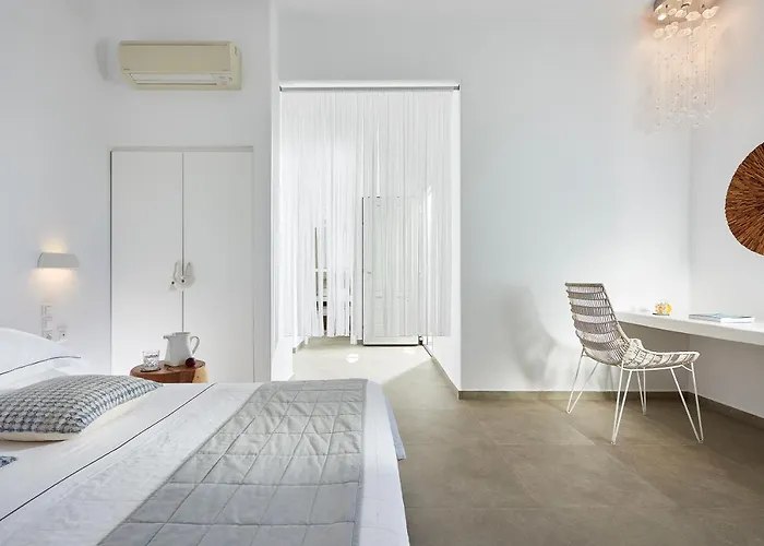 Hotel Santa Maria Luxury & Adamantas (Milos)