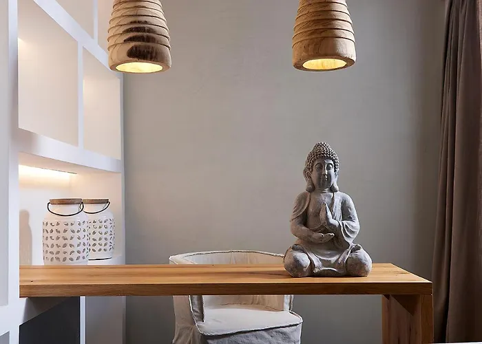 Santa Maria Luxury & Adamantas (Milos)