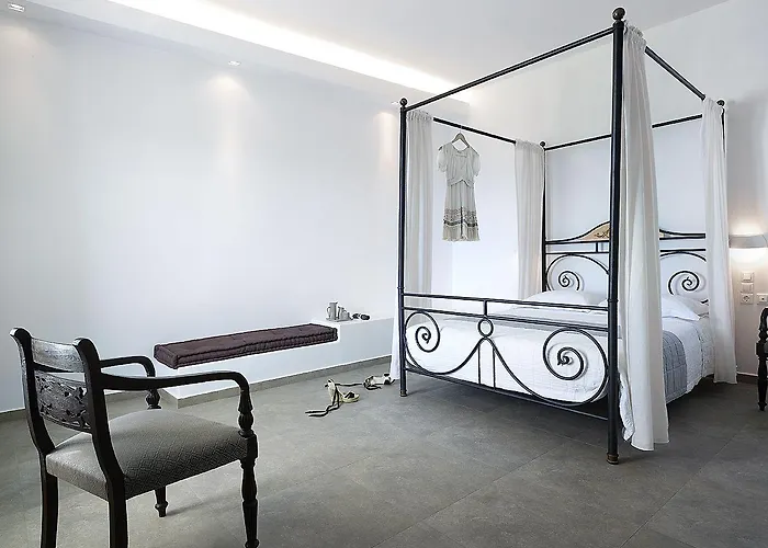 Hotel Santa Maria Luxury & Adamantas (Milos)