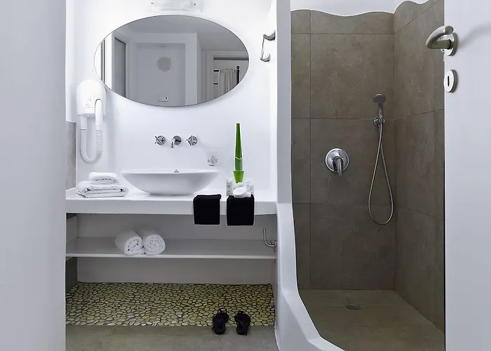 Hotel Santa Maria Luxury & Adamantas (Milos)